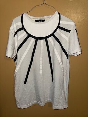 Well Established white/black graphic tee Size M #graphictee #menswear